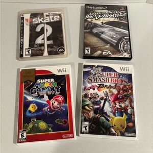 Lot of game cases for New Nintendo Wii, Nintendo DS, Nintendo 3DS, PS2 and PS3.